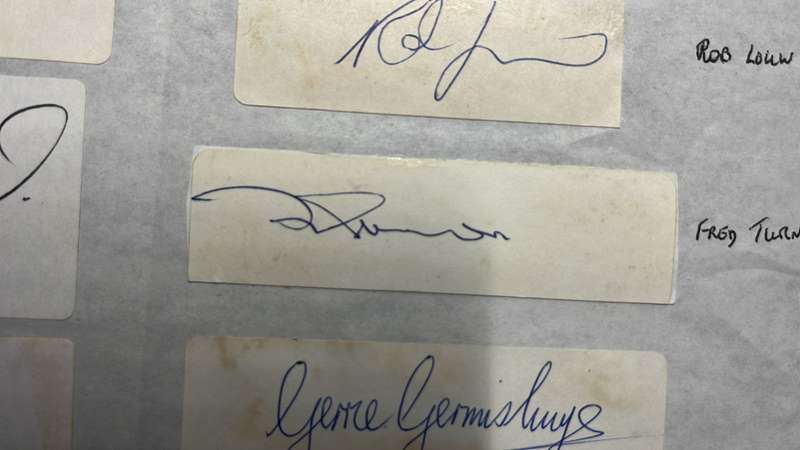Original Signatures of 13 Springboks, details below