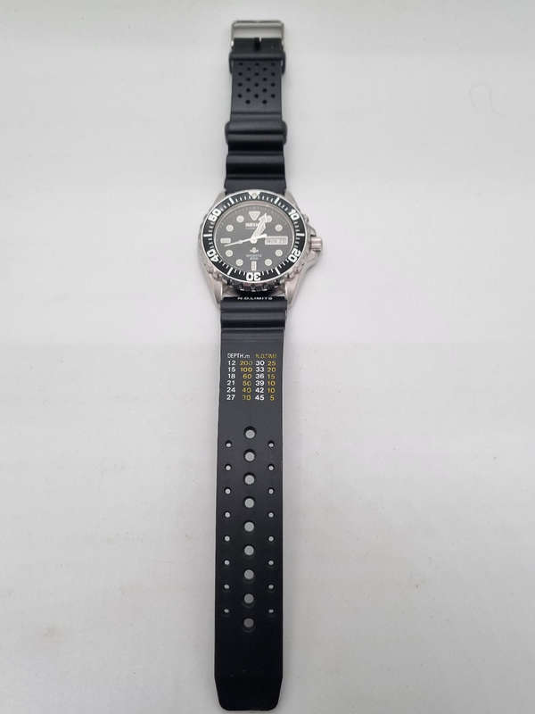 ## Seiko Divers watch - adjustable Large wrist fit - Good condition ##