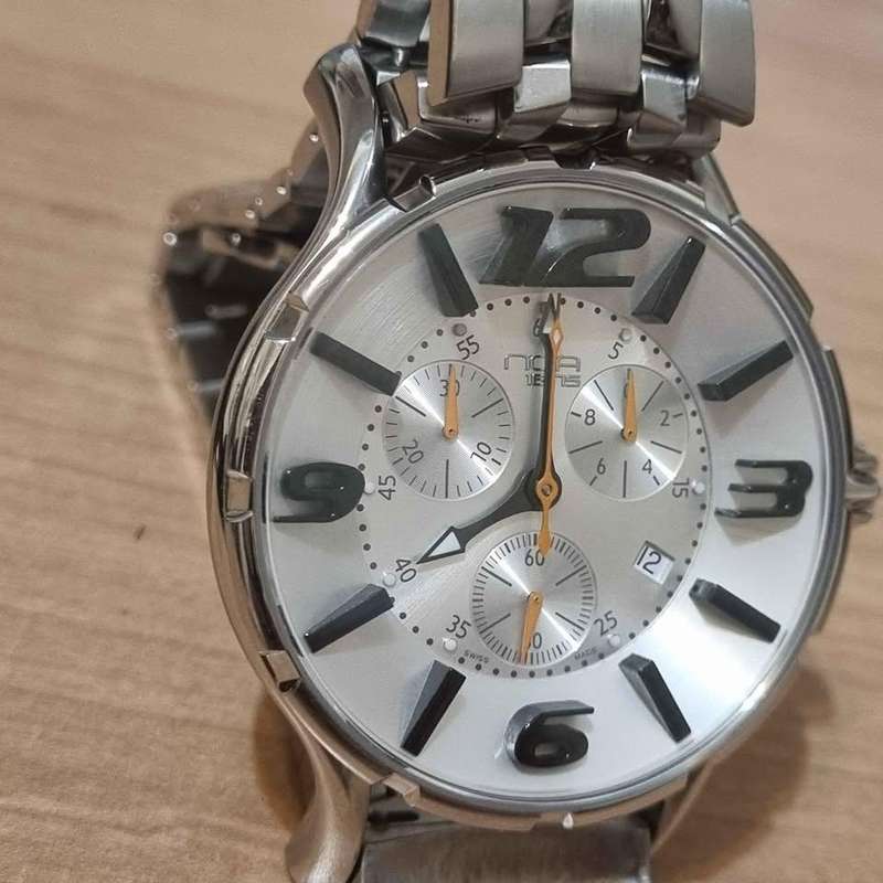 ##  NOA Swiss watch -  large Unique dial - can fit large wrist - almost new Model 1675 - G 002 ##