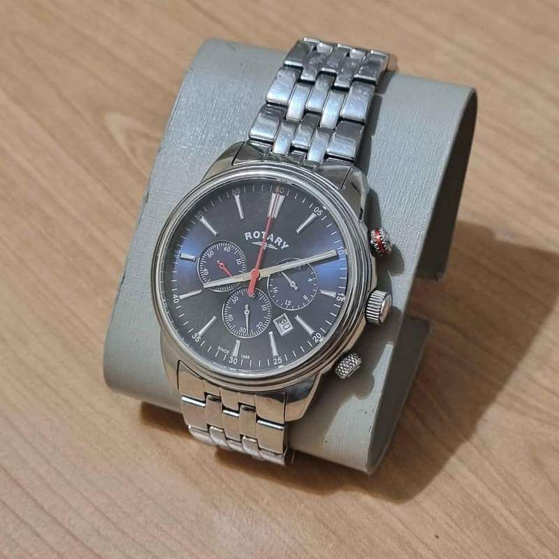 ##  Rotary Swiss Chronograph watch - Medium wrist fit - Box and Manual - Good condition ##