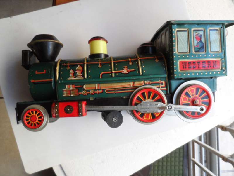 VINTAGE MODERN TOYS TIN LOCOMOTIVE- MADE IN JAPAN
