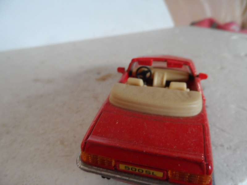 MERCEDES 500 SL CONVERTABLE , DIECAST 1/39 SCALE [M74]