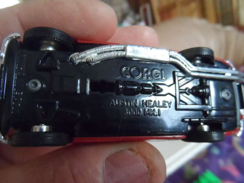 CORGI TOYS  1:43 Austin Healey 3000 Mk1 Two Tone - Original  [D24]