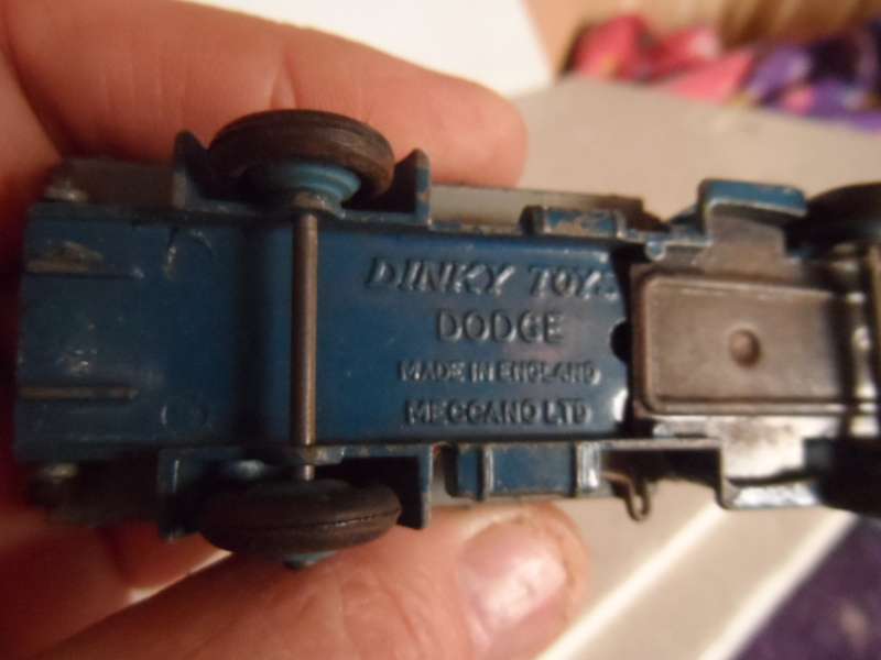 ORIGINAL UNBOXED VINTAGE 1950s DINKY TOYS No30m/ 414 - DODGE OPEN TIPPER TRUCK  [m25]