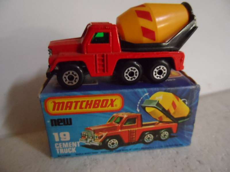 1977 Matchbox Lesney Superfast Cement Truck #19 With Original Box