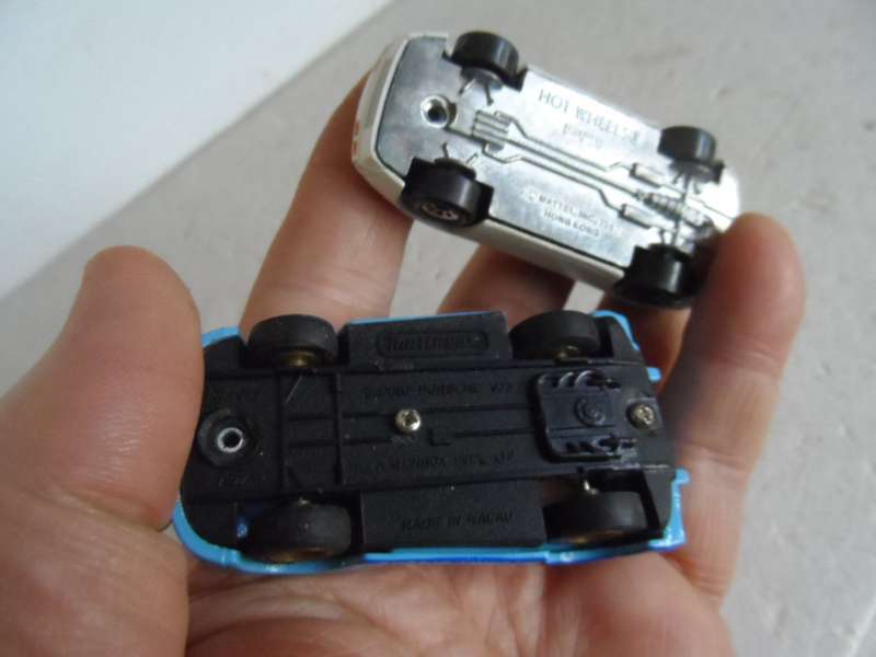 HOTWHEELS PORSCHE DUO- ONE BID FOR ALL