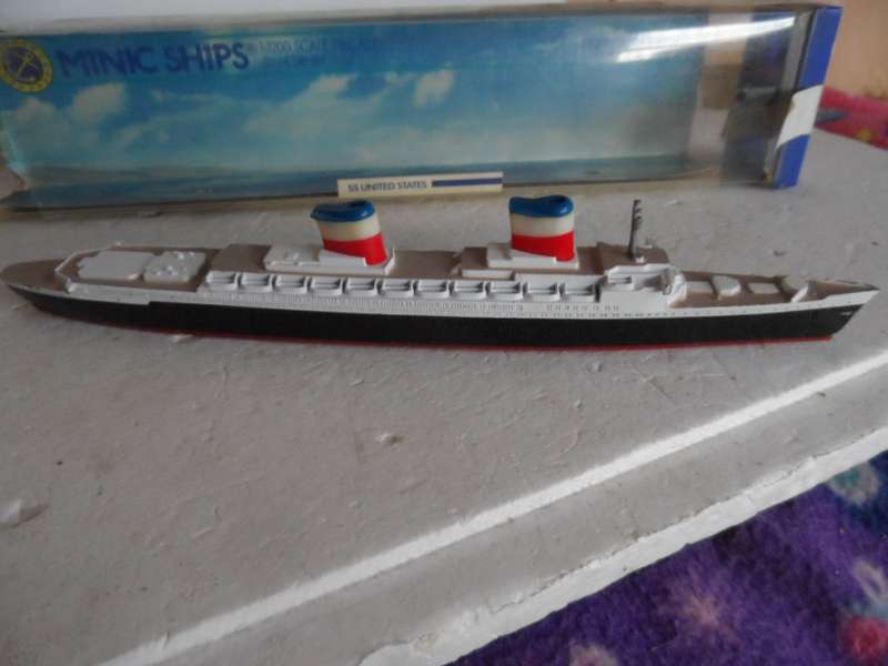 VINTAGE MINIC  M704 SS United States LINER / Boxed  [M29]
