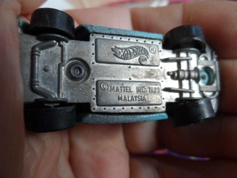 HOTWHEELS MALAYSIA BLUE VW BETTLE-UNBOXED