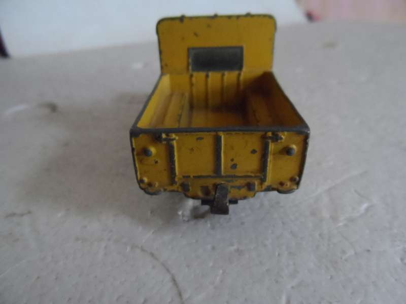 Vintage 1959 Corgi 1:43 #406 Yellow & Black Land Rover 109 WB Pickup For Restoration [m11]
