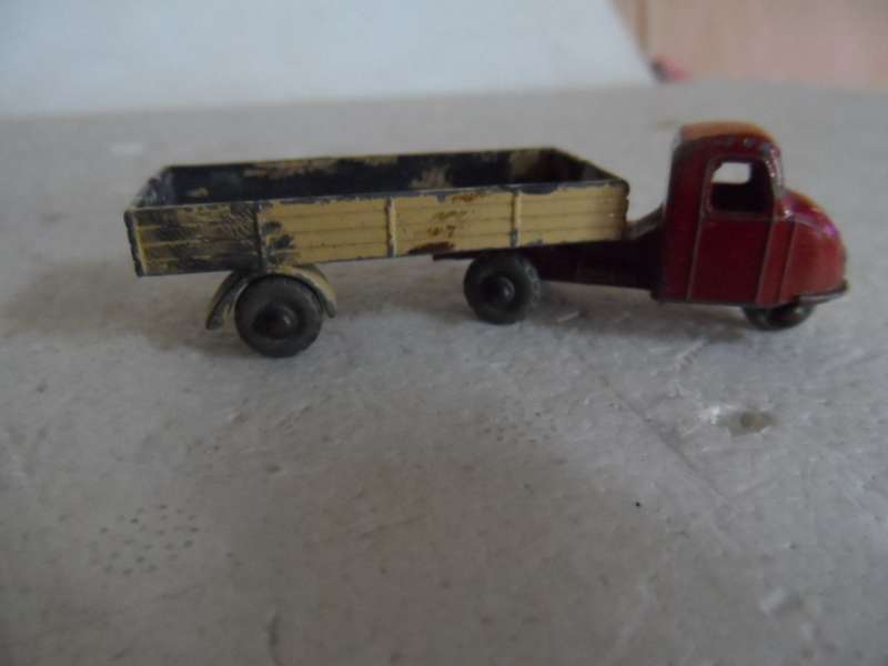 VINTAGE MATCHBOX LESNEY No.10b SCAMMELL MECHANICAL HORSE , 1957  [LARGER VERSION]