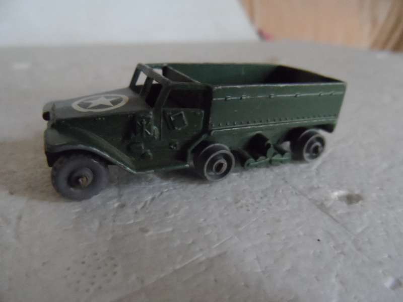 VINTAGE MATCHBOX LESNEY No.49a HALF TRACK PERSONNEL CARRIER -GPW