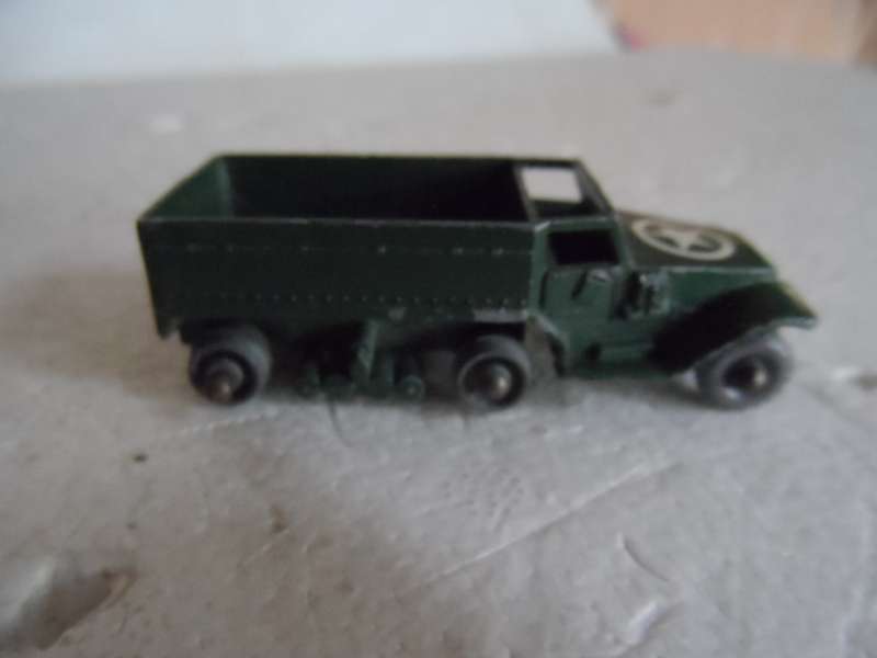 VINTAGE MATCHBOX LESNEY No.49a HALF TRACK PERSONNEL CARRIER -GPW