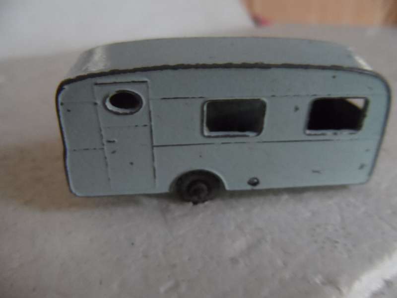 VINTAGE MATCHBOX 23A BERKELEY CARAVAN
