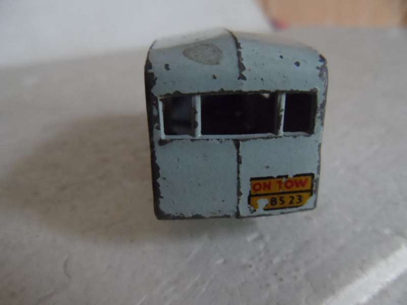 VINTAGE MATCHBOX 23A BERKELEY CARAVAN