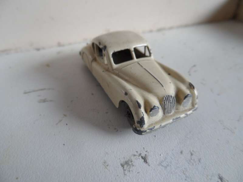 Vintage Matchbox Series No. 32 Jaguar XK 140