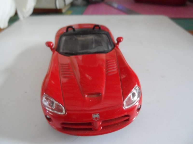 Dodge Viper Srt/10 New Ray 1/32 scale   [m22]
