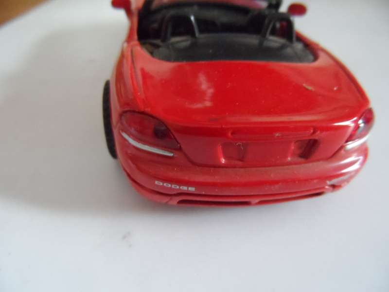 Dodge Viper Srt/10 New Ray 1/32 scale   [m22]