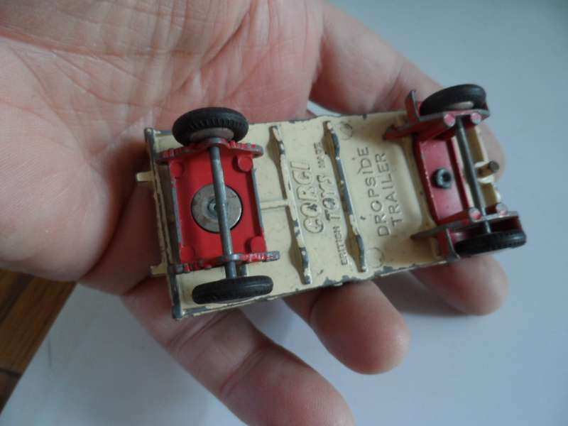 Corgi Toys 100 Dropside Trailer Red/Cream Vintage 1957-65- domed hubs [m100]