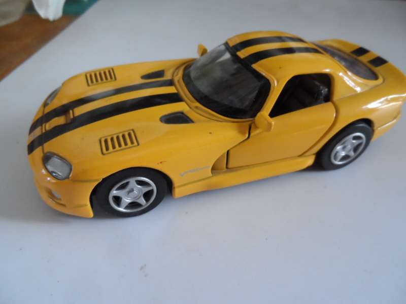 New Ray 1/32 Diecast 1996 Dodge Viper GTS City Cruiser  [m47]
