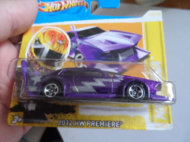Hot Wheels 2012 HW Premiere Mad Manga Short Card 44/247  [M56]