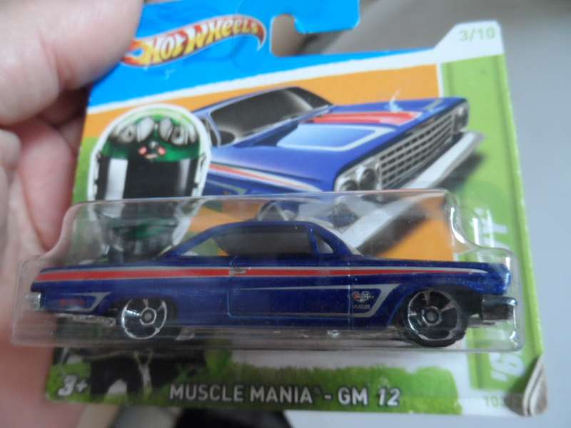 Hot Wheels MUSCLE MANIA 62 CHEVY  [M48]