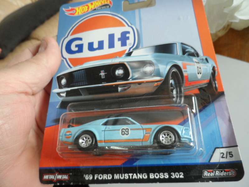 Hot wheels premium car culture Gulf '69 Ford Mustang Boss 302 on Real Riders  [M50]