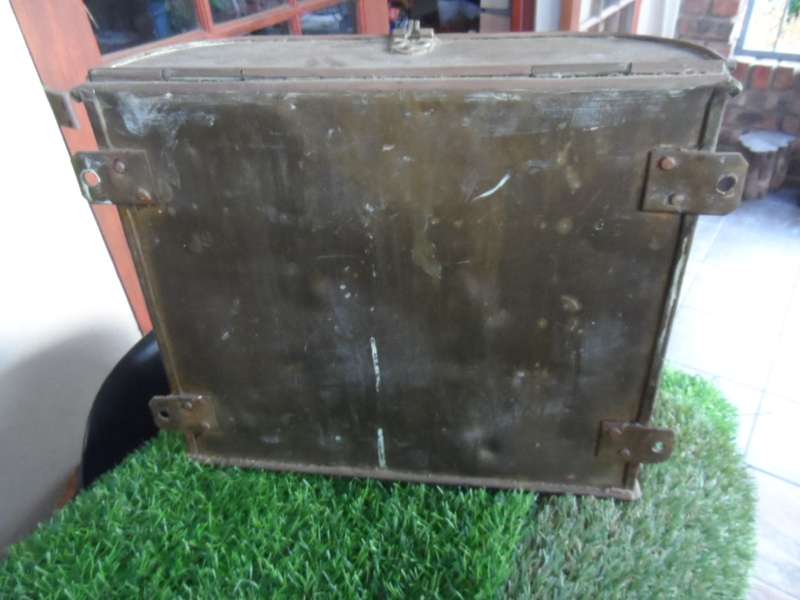 VINTAGE SHIPS COPPER ENGINE ROOM DAILY OIL DISPENSER, THREE COMPARTMENT