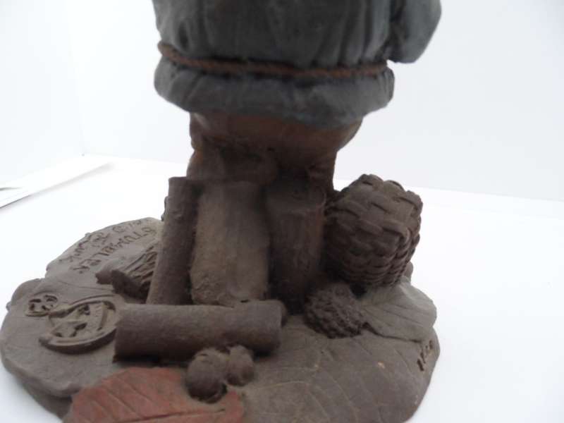 TOM CLARK Singing Day 10.21.91 Gnome: 1987 Stumbles # 43  - 18 cm tall ---[303]