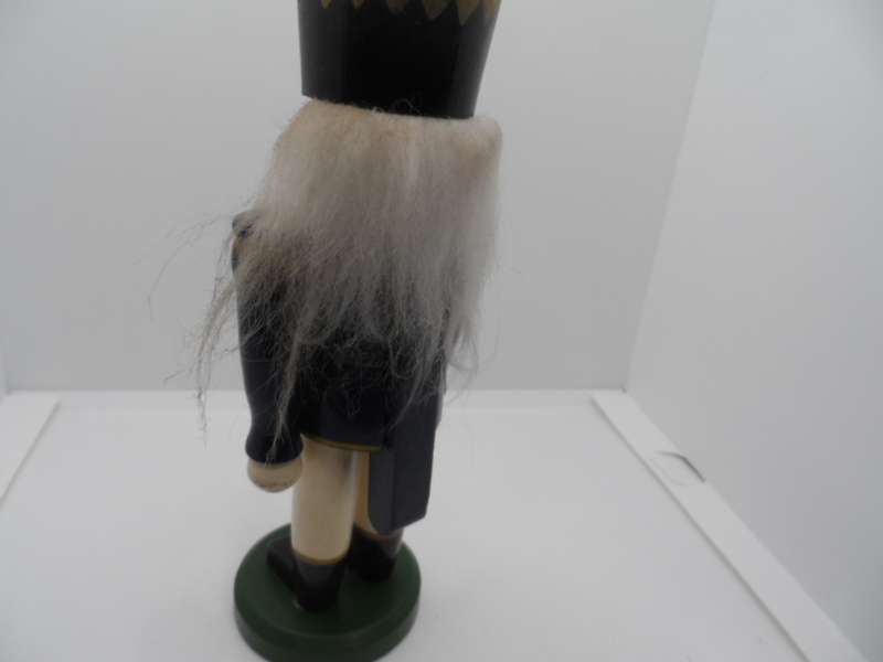 NUTCRACKER SOLDIER 18 CM TALL  [Y301]