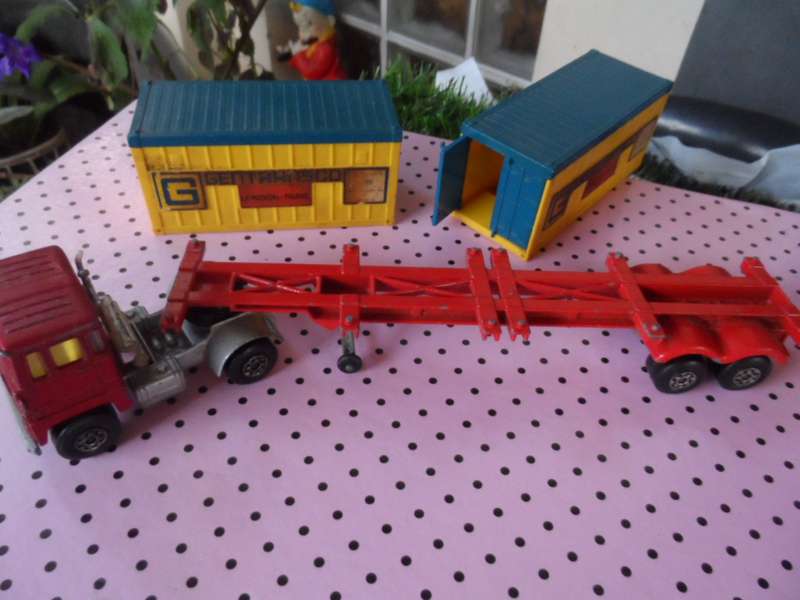 Matchbox Lesney Scammell Tractor K17 Trailer GENTRANSCO Containers 1973 M300]