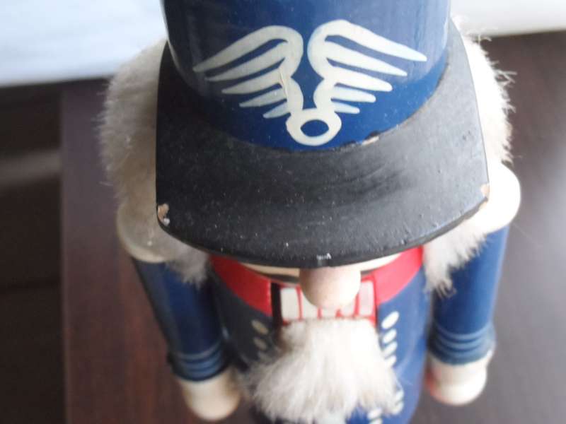 Nutcracker LARGE, 35 cm tall