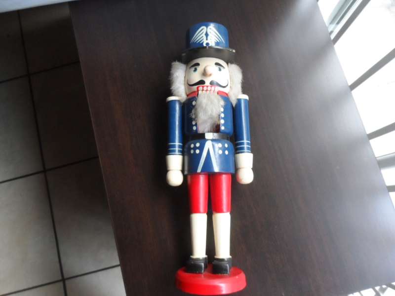 Nutcracker LARGE, 35 cm tall