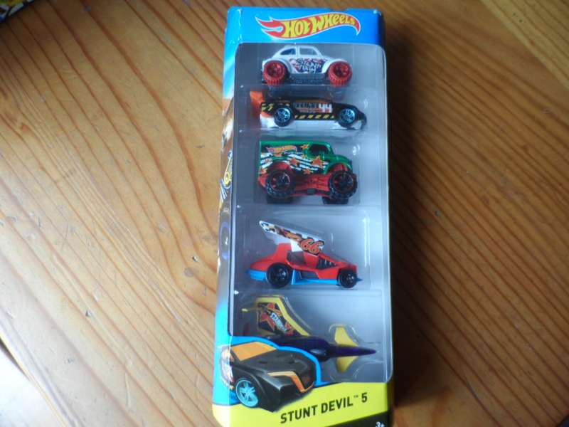 Hot Wheels STUNT DEVIL 5 Pack (2014, Mattel) #CDT25