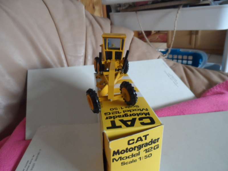 VINTAGE NZG ART 150 CAT MOTORGRADER MODEL 12G. [M88]