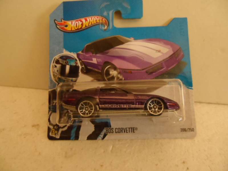 2013 Hot Wheels 80's Corvette HW Showroom -sealed short card - [m51]