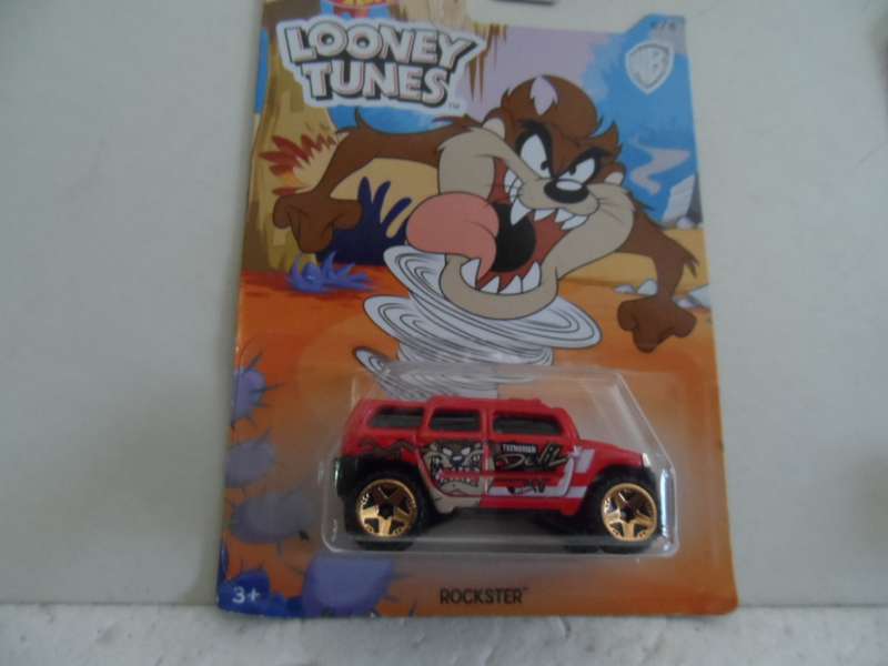2017 Hot Wheels HW LOONEY TUNES ROCKSTER RED TASMAN DEVIL 6/8- sealed long card-[m57