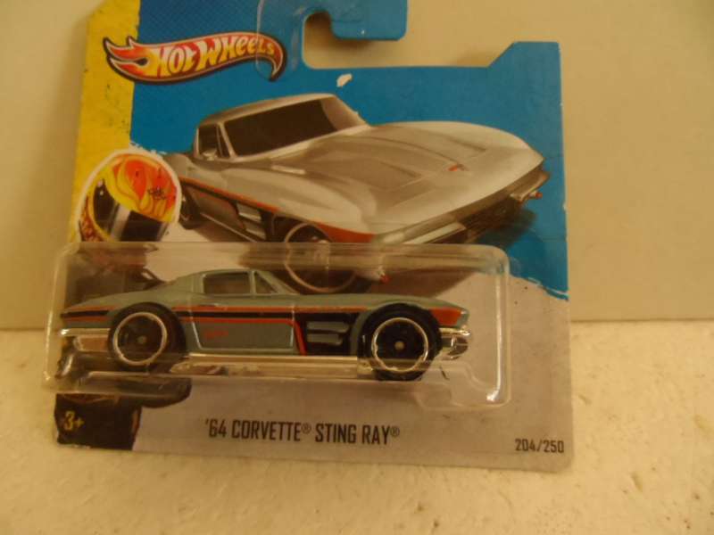 '64 corvette Sting Ray Hot Wheels Showroom 204/250- SEALED-[M50]