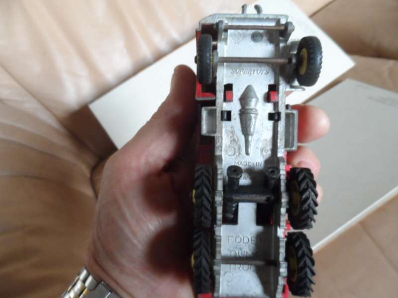 Dinky Supertoys 959 Foden Dump Truck [M24]