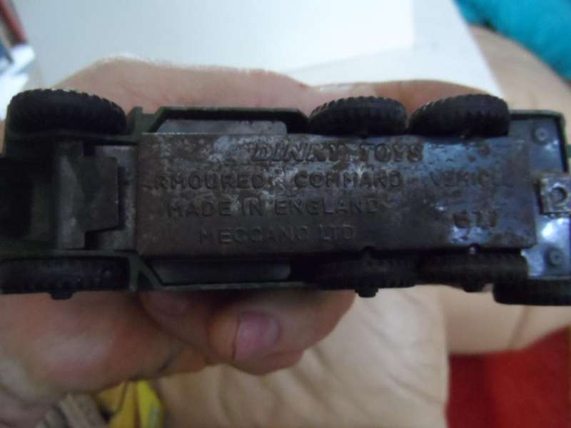 Dinky Toys #677 Armoured Command Vehicle - vintage Original Vintage  [m100]