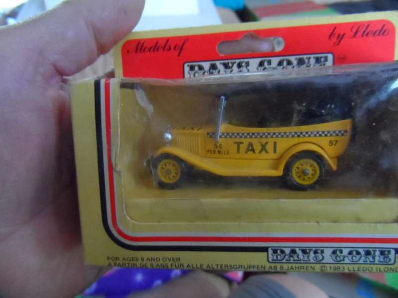LLEDO TAXI YELLOW- [M12]