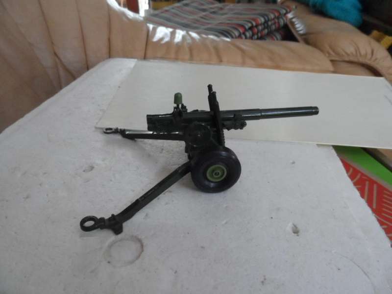 Vintage CRESCENT TOYS 1251 Die-Cast Howitzer Army Field Gun [M43]