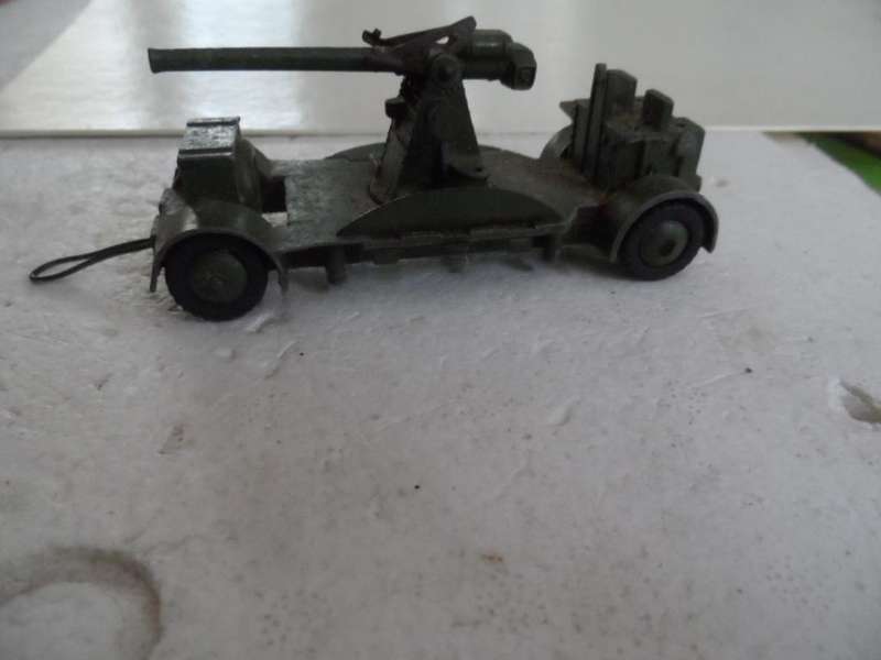 VINTAGE DINKYS TOY 161B MILITARY DARK GREEN ANTI AIRCRAFT GUN ON TRAILER  [M43]