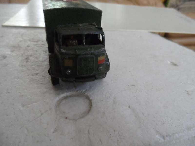 VINTAGE ORIGINAL MECCANO DINKY TOYS No 626 MILITARY AMBULANCE  [M100]