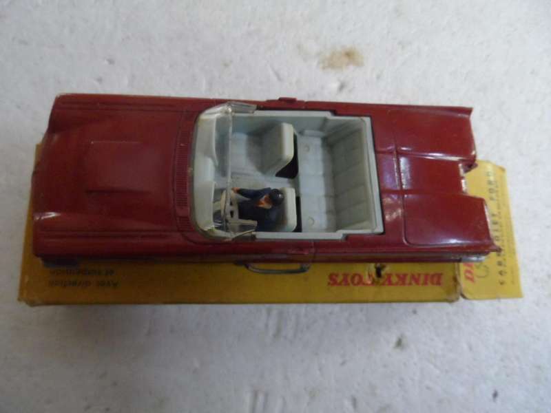 ORIGINAL Vintage Dinky Toys Boxed No. 555 Cabriolet Ford Thunderbird- MECCANO  FRANCE. [M300]