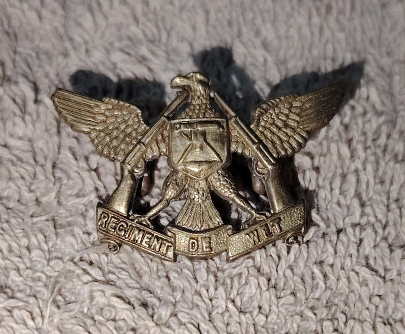 WWII South African Regiment De Wet Beret Badge