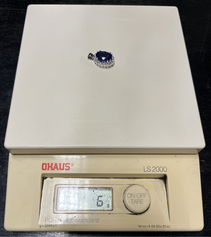 Tanzanite Pendant 5.677 CT