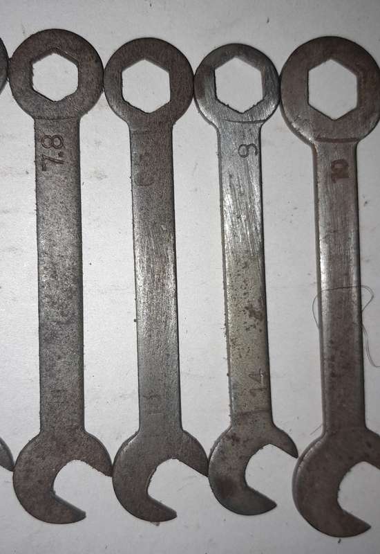 15 Spanners as per pictures - bid per spanner