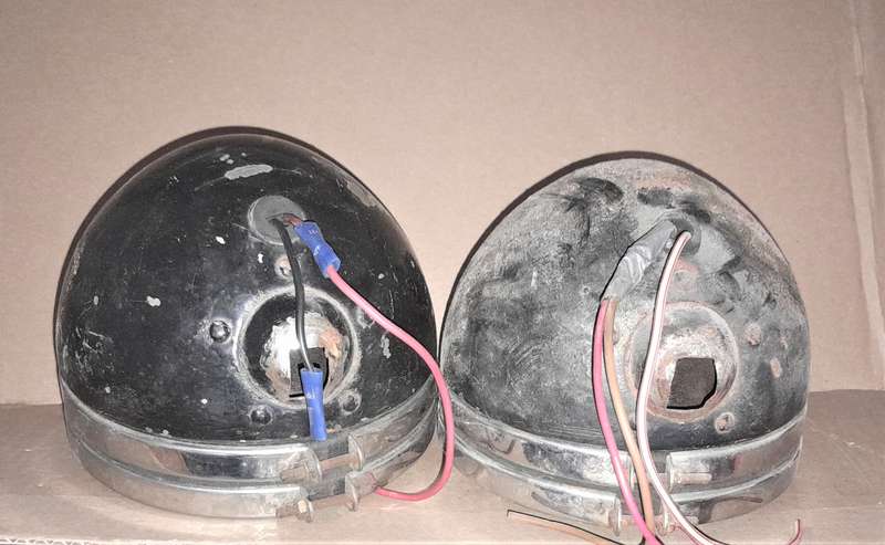 2 Spot Lights  - As per pics