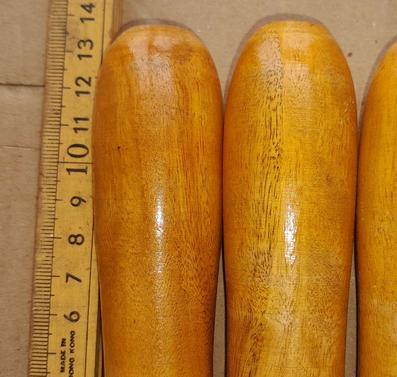 6 Wooden Handles - As per pictures