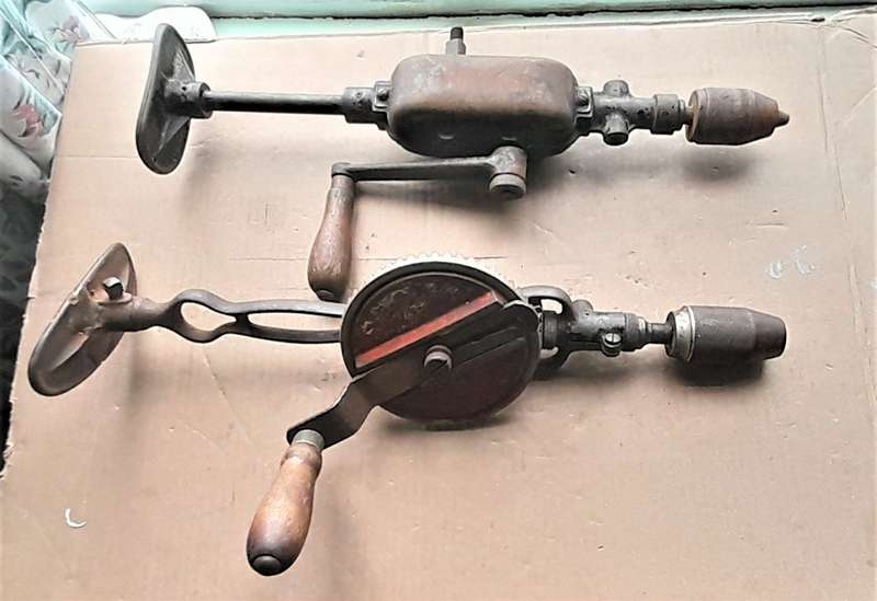 2 Drills - Vintage Millers Falls No 118  and another - As per pictures